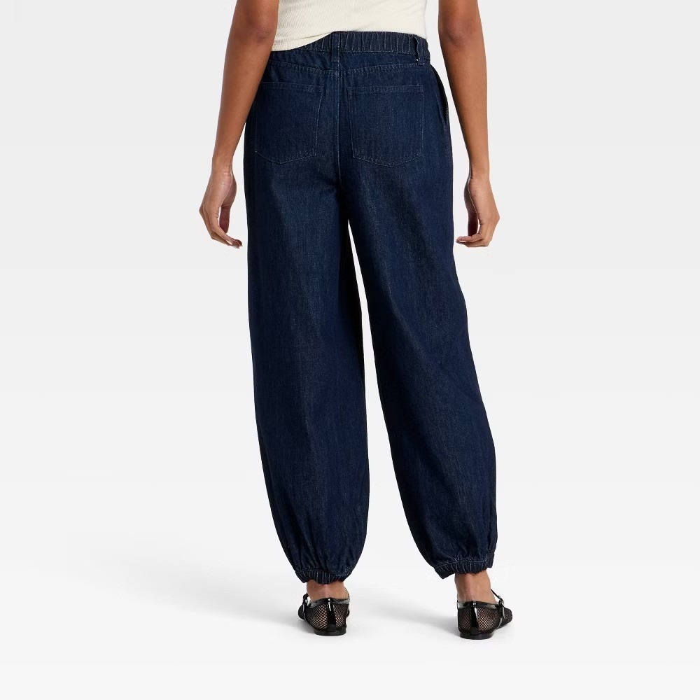 WeWoreWhat XL Dark Wash Denim Joggers Elastic Waist High Rise Cotton Pants